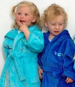 "Yep kinderbadjas - capuchon badjas blauw - 2 jaar"