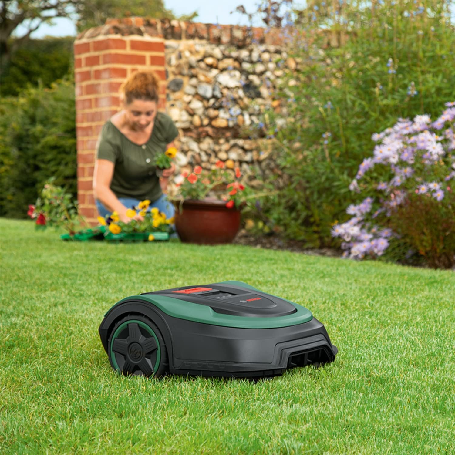 Bosch Rasenmäher Roboter Indego S+ 500 (mit 18V Akku und App-Funktion, Ladestation enthalten, Schnittbreite 19 cm, für Rasenflächen bis 500 m², im Karton) – Bild 4